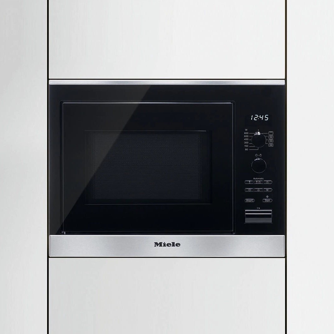 Miele M6022SC BuiltIn Microwave Oven 800W Black (Missing Food Cover